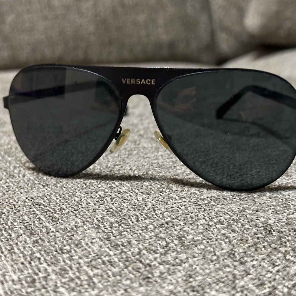 - Versace 2018 Aviator Sunglasses